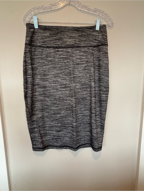 Athleta Dresses & Skirts - Athleta Gray Marled Pencil Skirt